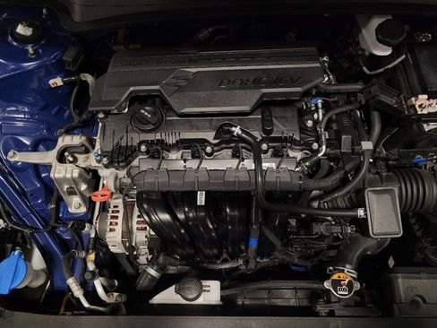 Used 2022 Hyundai Elantra SE FWD image 30