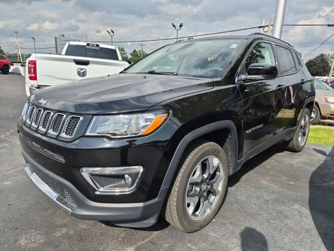 Used 2019 Jeep Compass Limited AWD/4WD image 2