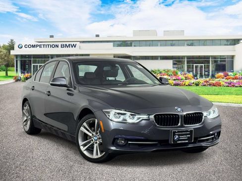 Used 2018 BMW 330i xDrive Sedan AWD/4WD image 1