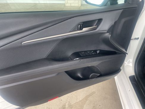 Used 2025 Toyota Camry SE image 19