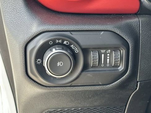 Used 2021 Jeep Wrangler Rubicon AWD/4WD image 24