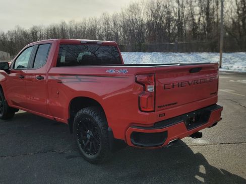 Used 2021 Chevrolet Silverado 1500 Custom w/ LPO, Dark Essentials Package image 9