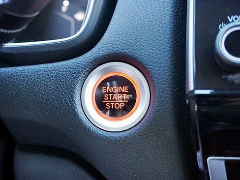 Used 2018 Honda CR-V Touring image 29