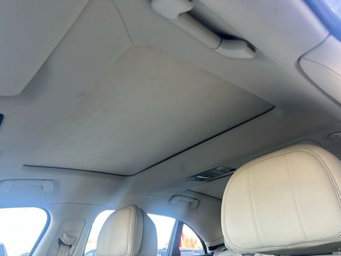 Used 2021 Bentley Flying Spur W12 image 17