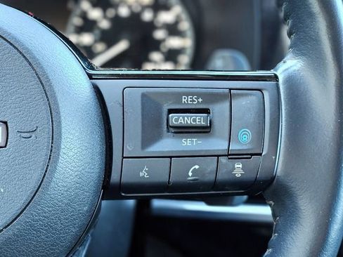 Certified 2024 Nissan Pathfinder SL w/ SL Premium Package image 18