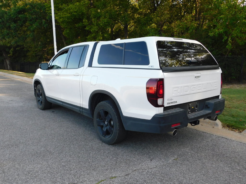 Certified 2025 Honda Ridgeline Black Edition image 10
