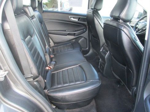 Used 2020 Ford Edge SEL AWD/4WD image 13