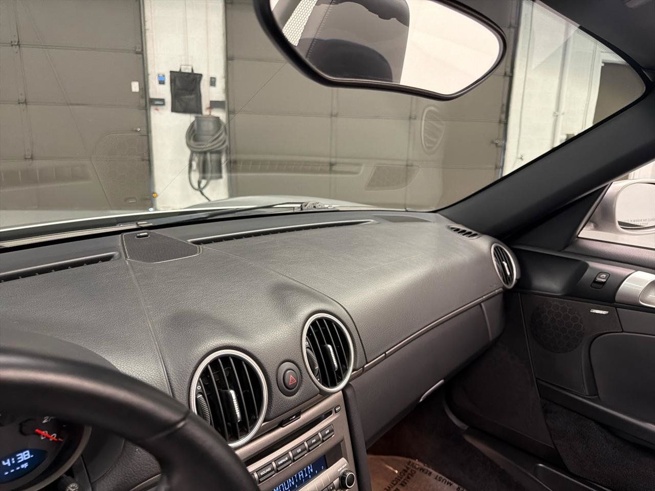 Used 2005 Porsche Boxster RWD image 18