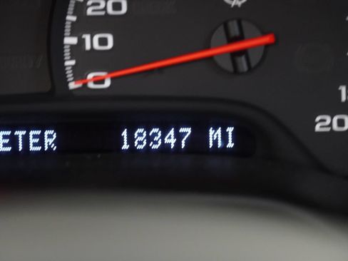 Used 2002 Chevrolet Corvette Coupe w/ Preferred Equipment Group1 RWD image 4