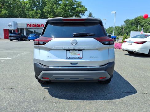 Certified 2023 Nissan Rogue SV AWD/4WD image 6