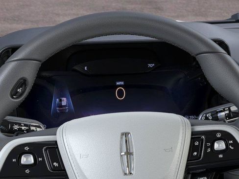 New 2026 Lincoln Aviator 2WD w/ Jet Appearance Package image 13