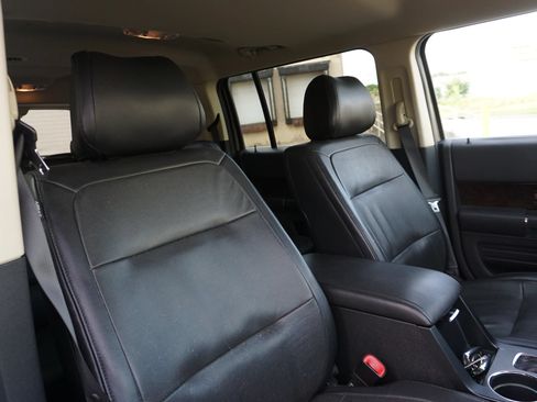 Used 2014 Ford Flex Limited w/ Equipment Group 301A FWD image 18