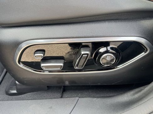 Used 2024 Jeep Wagoneer Launch Edition image 11