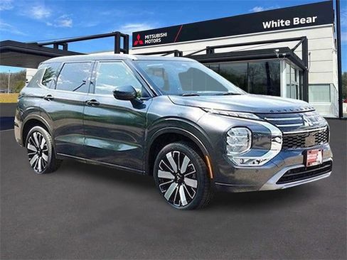 New 2025 Mitsubishi Outlander SEL image 1