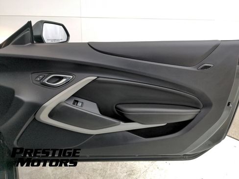 Used 2016 Chevrolet Camaro LT RWD image 24