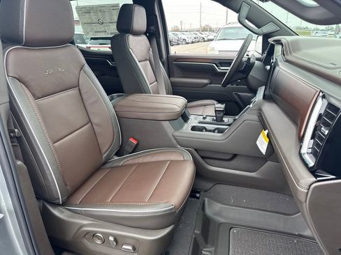 New 2026 GMC Sierra 1500 Denali w/ Denali Reserve Package image 12