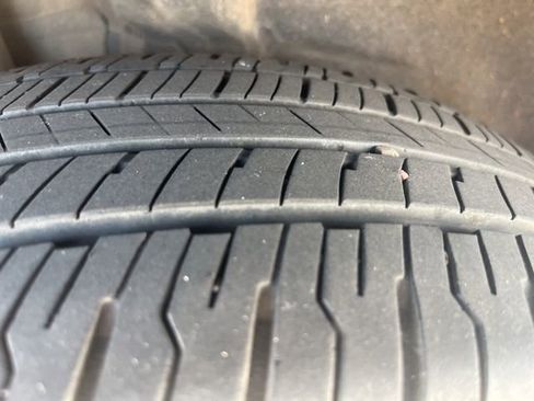 Used 2025 Toyota RAV4 XSE w/ Advanced Technology Package image 8