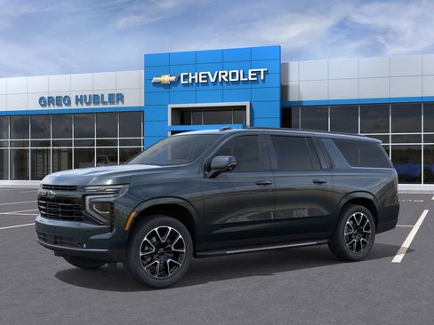New 2026 Chevrolet Suburban RST AWD/4WD image 2