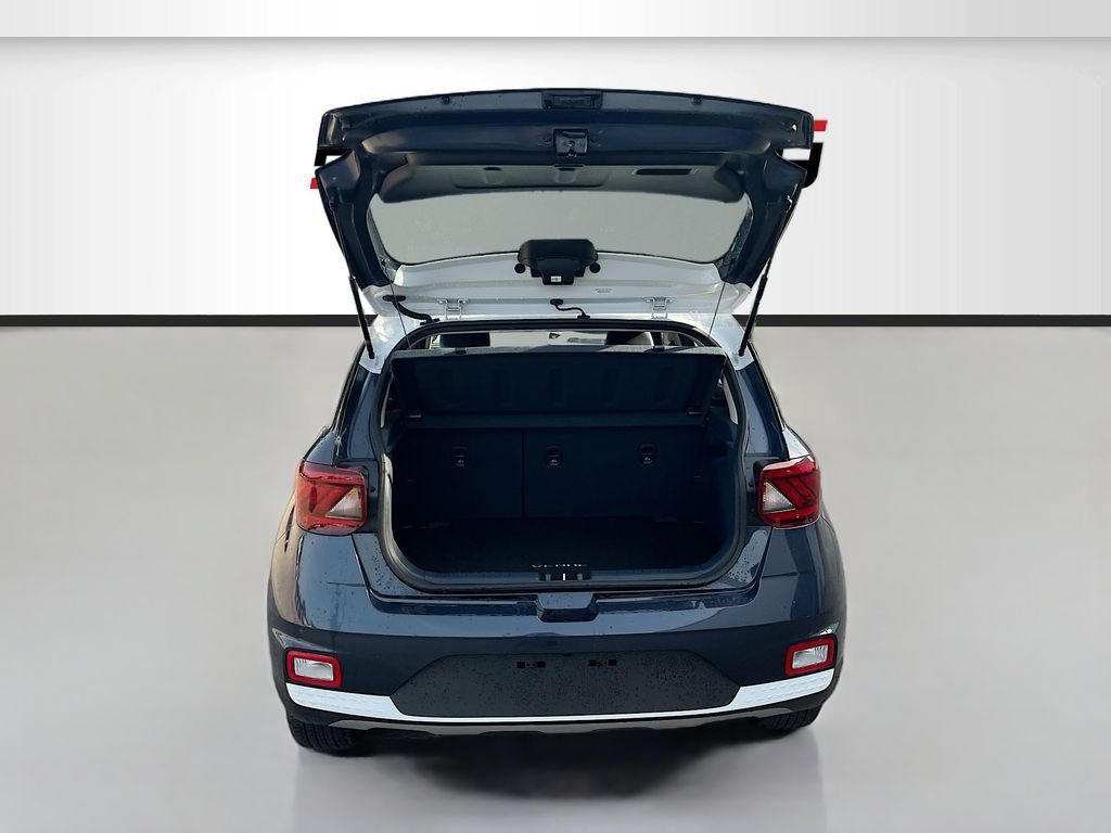 Used 2025 Hyundai Venue Limited FWD image 25