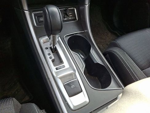 Used 2020 Subaru Ascent Premium w/ Convenience Package image 18