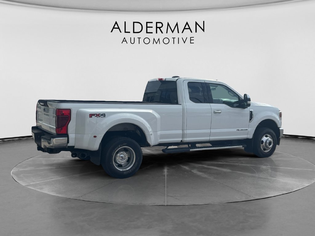 Used 2022 Ford F350 XLT w/ XLT Premium Package AWD/4WD image 4