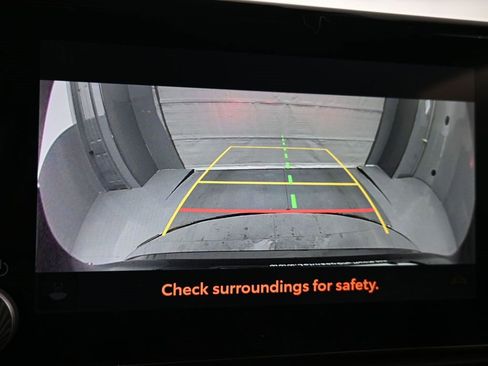 Used 2023 Toyota RAV4 XLE Premium image 18