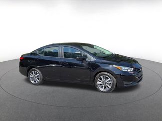 Used 2025 Nissan Versa SV FWD video 2
