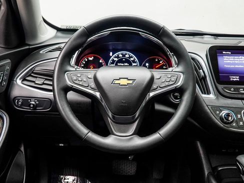 Used 2024 Chevrolet Malibu LT FWD image 12