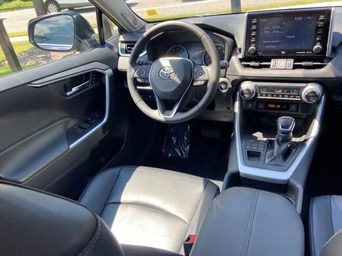 Used 2019 Toyota RAV4 XLE Premium w/ Cold Weather Package AWD/4WD image 12