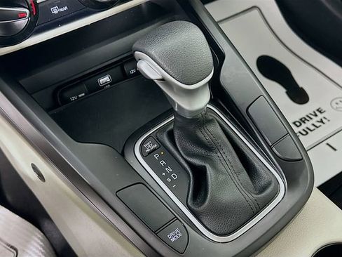 Used 2023 Kia Soul LX image 21