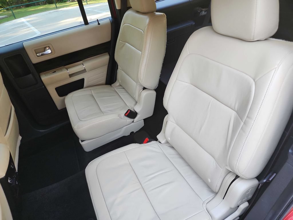 Used 2014 Ford Flex SEL w/ Equipment Group 202A FWD image 32