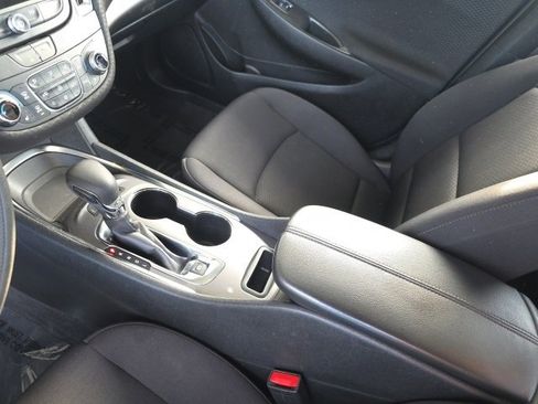 Used 2023 Chevrolet Malibu LT w/ Driver Confidence Package image 29