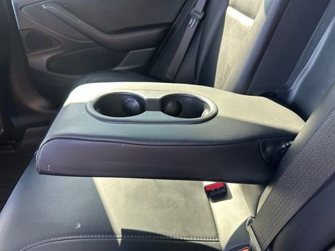 Used 2021 Tesla Model 3 Standard Range Plus image 28