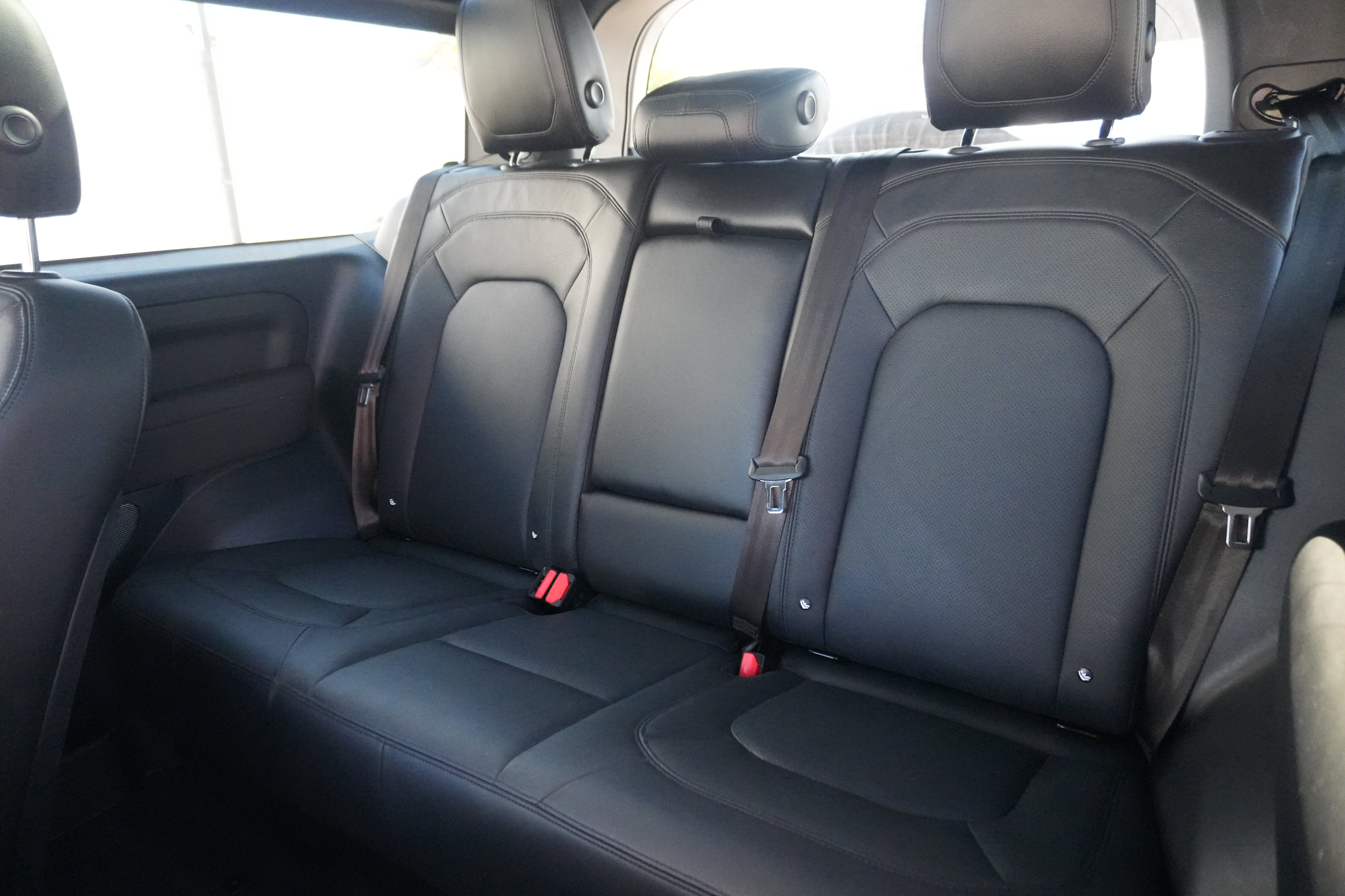 Used 2023 Land Rover Defender 90 S AWD/4WD image 26