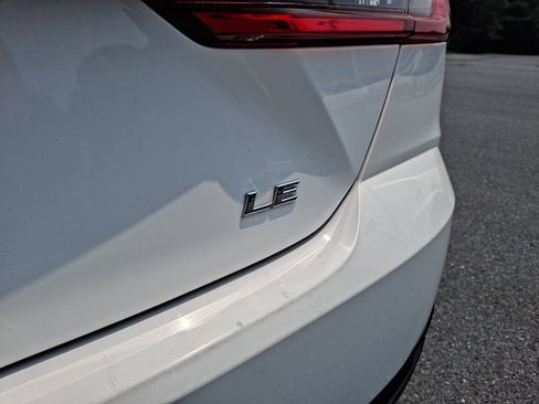 Used 2025 Toyota Camry LE FWD image 30