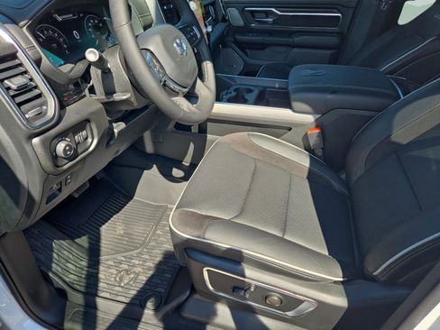 New 2026 RAM 1500 Laramie AWD/4WD image 22