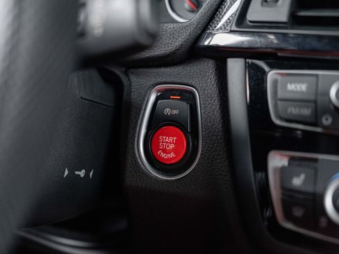 Used 2015 BMW M3 RWD image 74