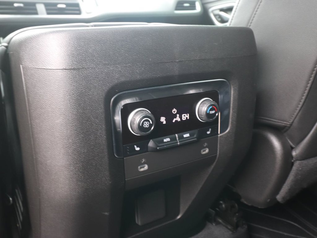 Used 2023 Chevrolet Tahoe Z71 w/ Luxury Package AWD/4WD image 10