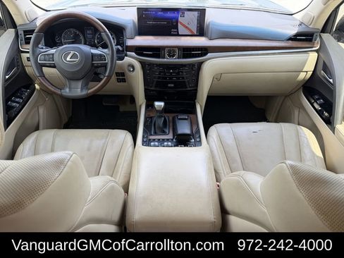 Used 2020 Lexus LX 570 4WD w/ Luxury Package image 11