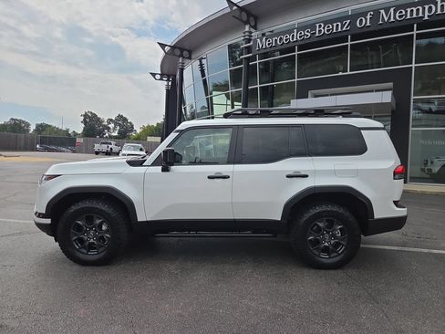 Used 2024 Lexus GX 550 AWD/4WD image 2