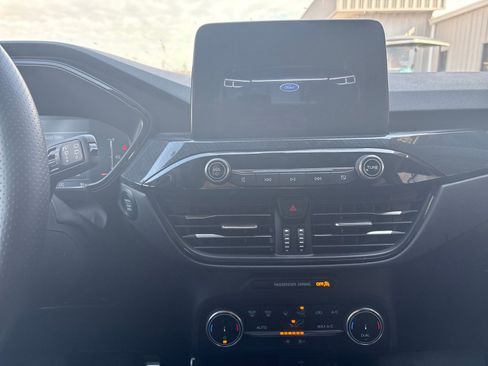 Used 2024 Ford Escape ST-Line image 15