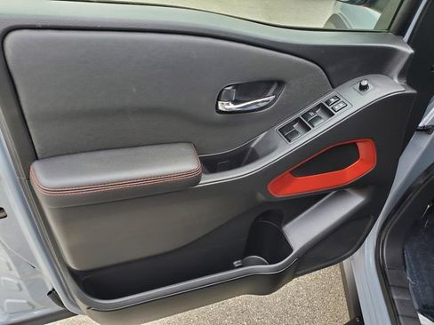 Certified 2024 Nissan Frontier PRO-4X w/ Technology Package AWD/4WD image 15