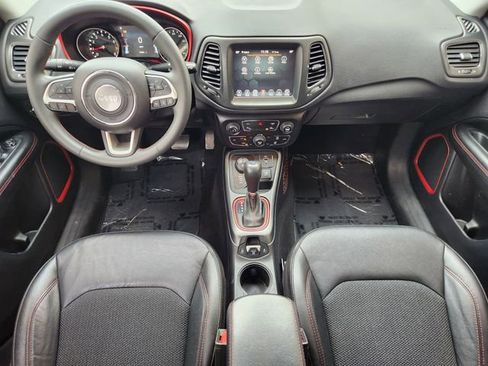 Used 2021 Jeep Compass Trailhawk AWD/4WD image 27