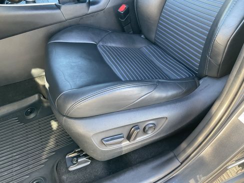 Used 2019 Toyota RAV4 XSE image 33