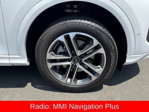 Certified 2025 Audi Q5 Premium w/ Convenience Package AWD/4WD image 11