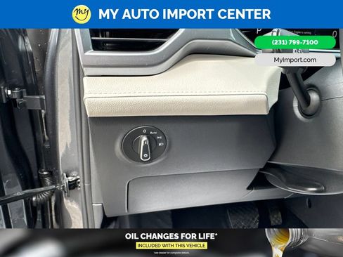 Used 2025 Volkswagen Taos SEL w/ Black Wheel Plus Package AWD/4WD image 14
