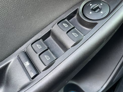 Used 2018 Ford Focus SEL image 53