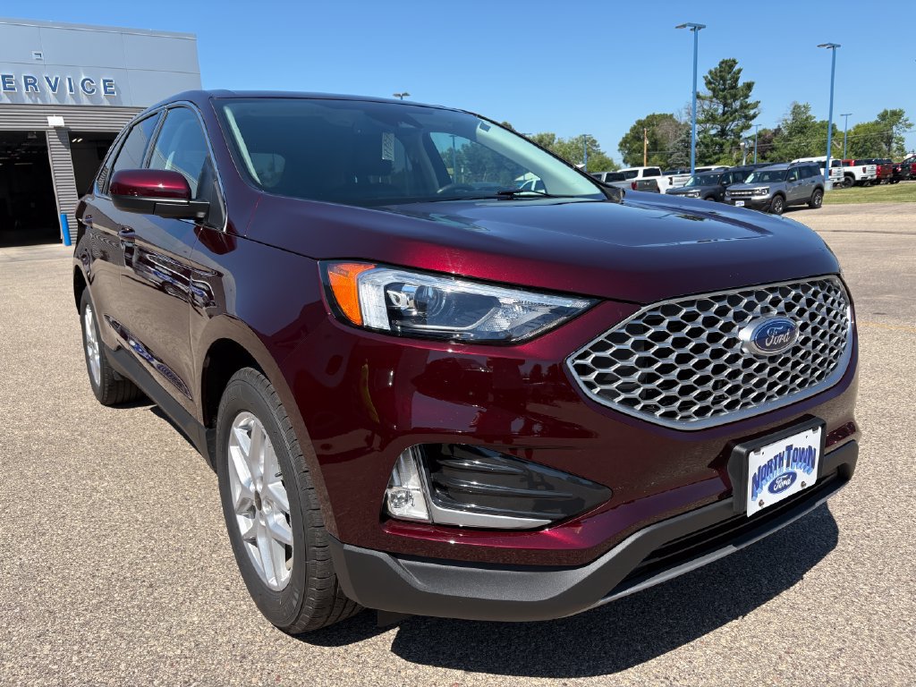 Used 2024 Ford Edge SEL w/ Convenience Package AWD/4WD image 3