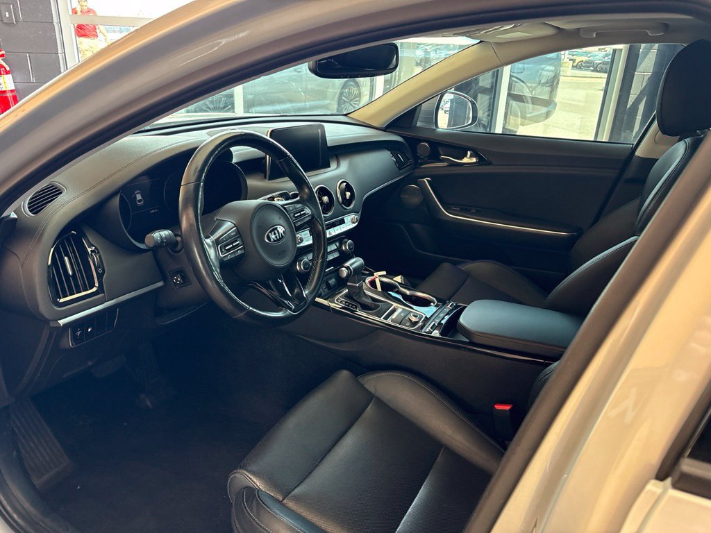 Used 2018 Kia Stinger Premium AWD/4WD image 20