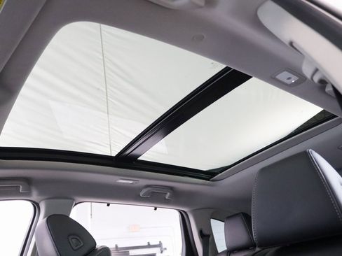 Used 2023 Acura MDX SH-AWD w/ Technology Package image 28